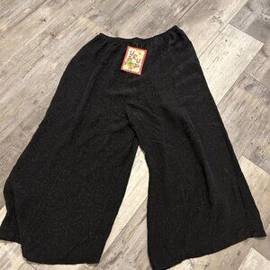 URU 100% Silk Pants Black - One Size Up to 40 Hips